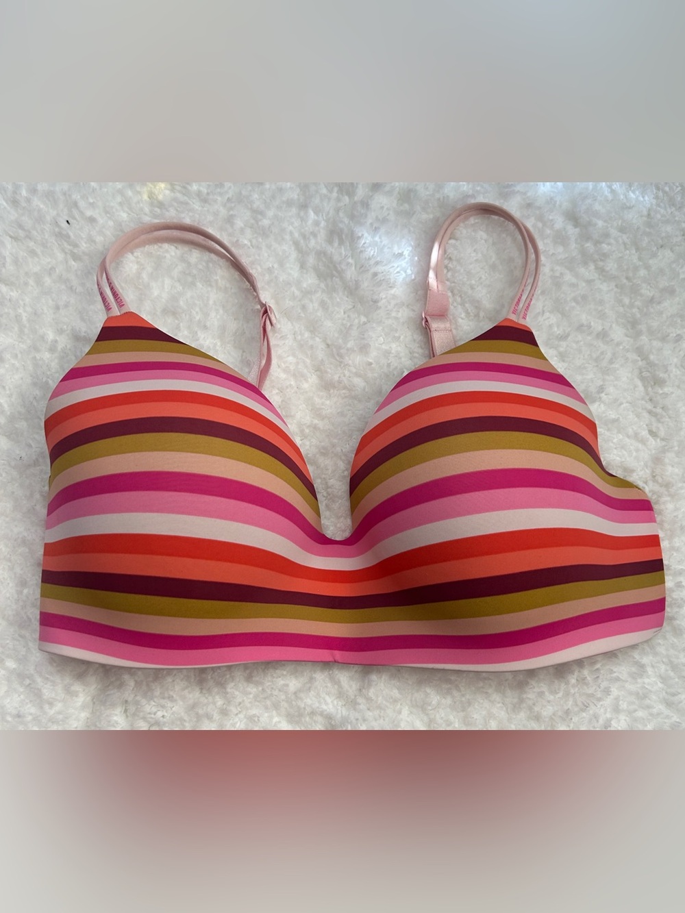 Victoria's Secret Pink Wireless Lightly Lined Bra
